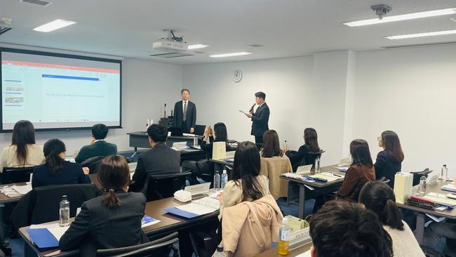 koreampm_image1_greetings.jpg