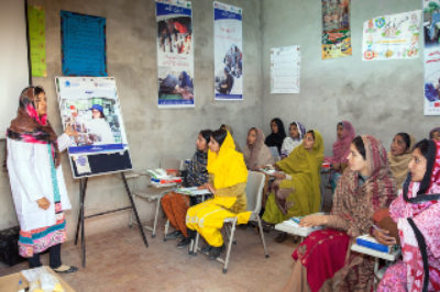 re_A training Session for Women Extension Workers